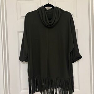 💜 Chic Olive Green Fringe Top 💜